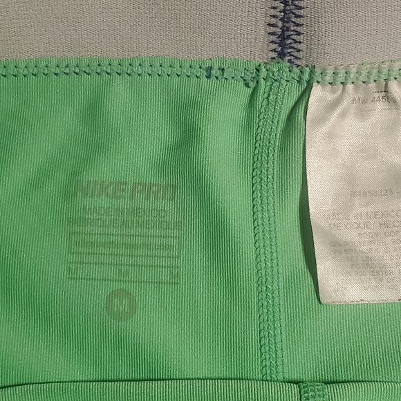 Nike Pro Compression Shorts Women's Size Medium Green EUC - Picture 7 of 7